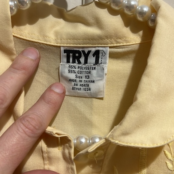 VINTAGE 1970s TRY 1 BUTTON UP- VINTAGE SIZE 13-FITS LIKE A SMALL - Picture 3 of 9